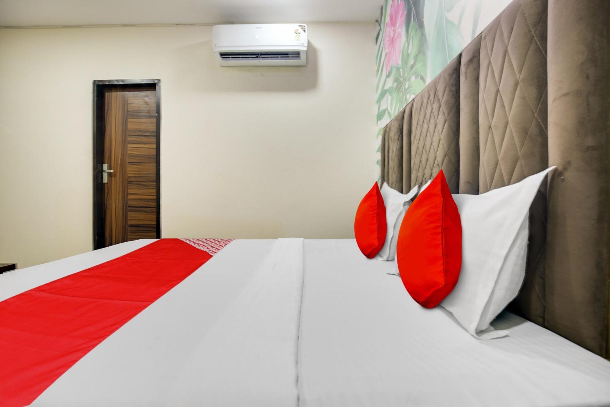 Oyo King Residency Hotel Ludhiana Exterior photo