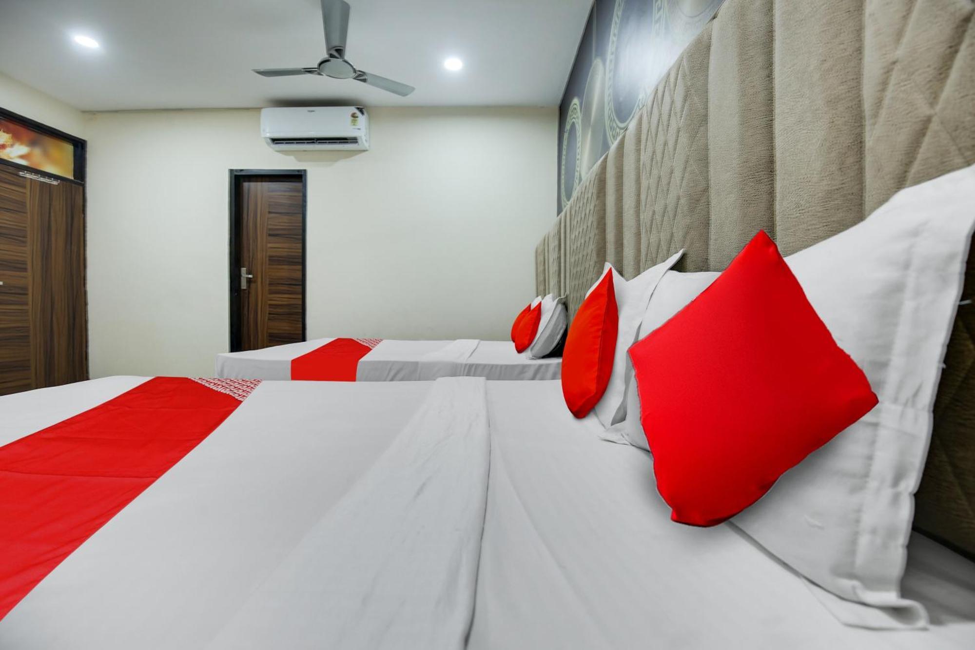 Oyo King Residency Hotel Ludhiana Exterior photo